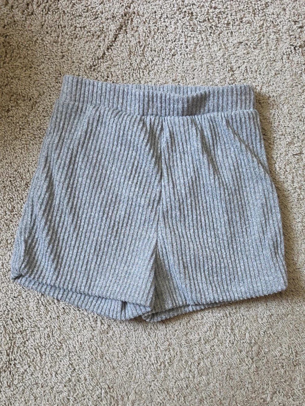 Brushed Ribbed High-Waist Knit Shorts in Light Gray